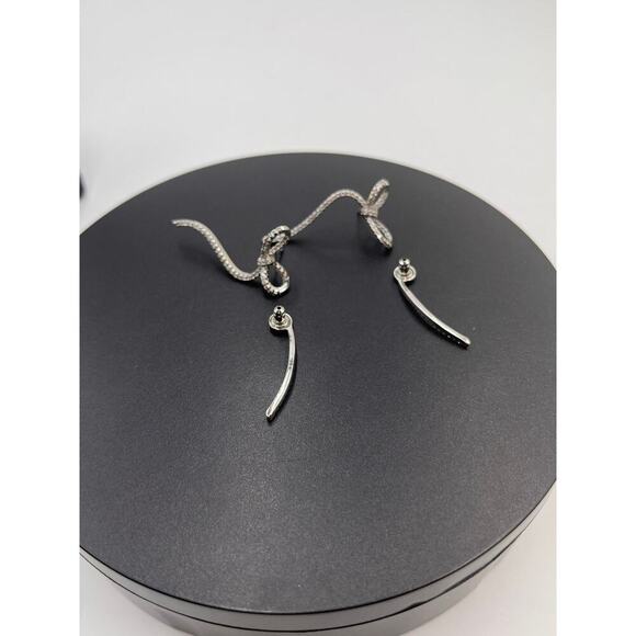 SHASHI Women's‎ Caroline Pave CZ Bow Front Back Elegant Modern Earrings - Picture 6 of 11